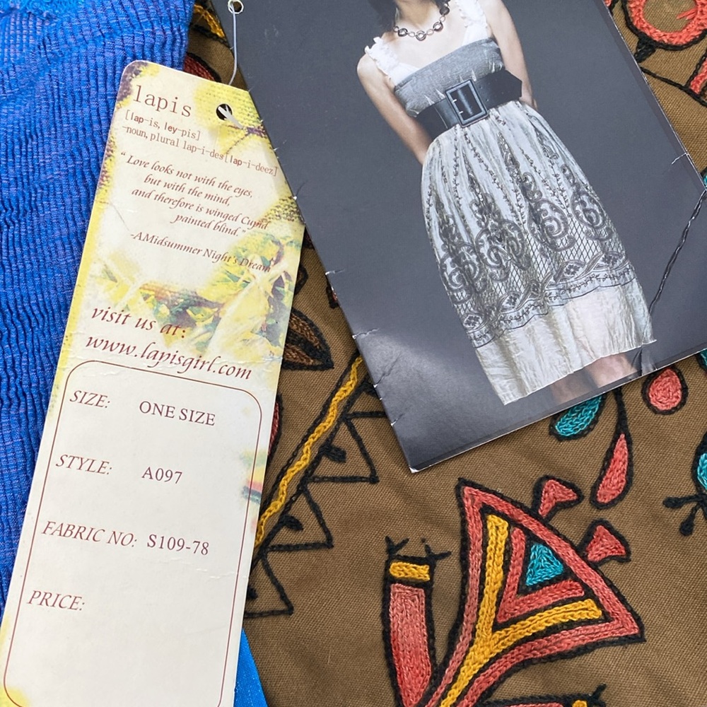 Dress - Picture 4 of 4